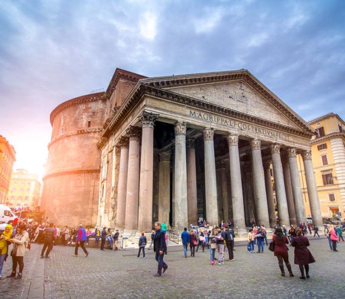 Pantheon, Rom: Die Kuppel, das Okulus und die Öffnungszeit