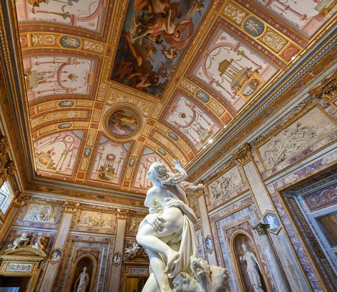 Skulptur der Entführung der Proserpina in der Galleria Borghese, Rom